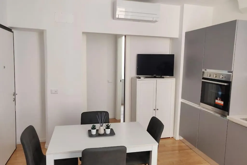 Ferienwohnung La Casa Di Dani Genua